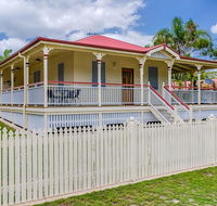 5 Bomburra Court - Rainbow Beach Ticks All The Boxes Pool Shed Fenced Yard Pet Friendly - Accommodation Kalgoorlie