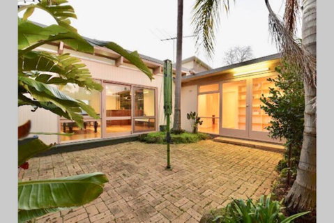 6 Bedroom Beautiful And Comfy Family House - Accommodation Kalgoorlie 3