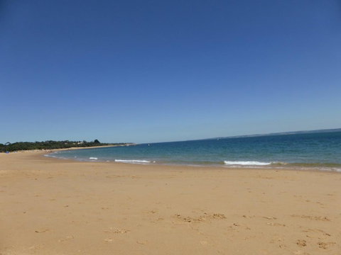 61 Red Rocks Rd, Cowes - Accommodation Kalgoorlie 2