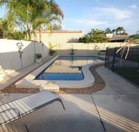 62 Tingira Close - Modern lowset home with swimming pool outdoor area ample parking. Pet friendly - Accommodation Kalgoorlie