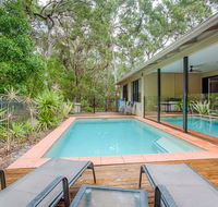8 Ibis Court - Rainbow Shores Swimming Pool Walk to Beach Executive Beach House - Accommodation Kalgoorlie