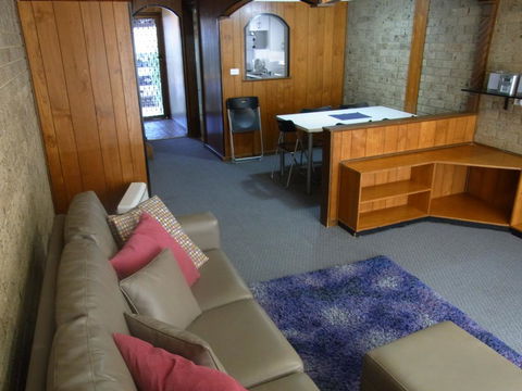 A Furnished Townhouse In Goulburn - Accommodation Kalgoorlie 2