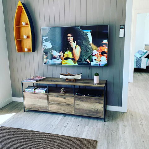 Abode Callala Beach Jervis Bay - 100m To Beach! - Accommodation Kalgoorlie 3