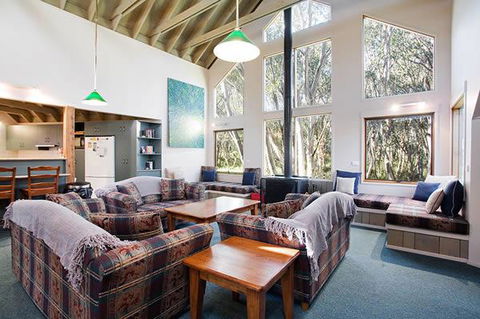 Absinthe - Accommodation Kalgoorlie 2