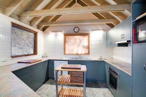 Absinthe - Accommodation Kalgoorlie 3