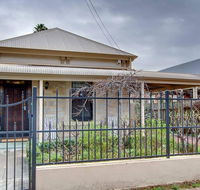 Adelaide close CBD Large Private Studio Apartment in St Peters - Accommodation Kalgoorlie