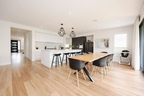 EDEN Spacious Torquay Family Escape - Accommodation Kalgoorlie 0