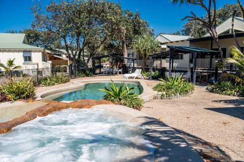 E.V. - Eurong Beach Villa - Accommodation Kalgoorlie 0