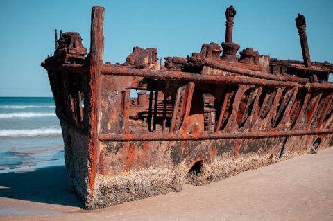 E.V. - Eurong Beach Villa - Accommodation Kalgoorlie 1