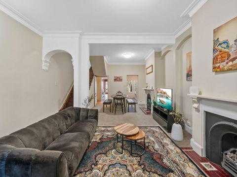 Fancy 4 BR House With Parking - ICC&Darling Harbour-8 Mins Walk - Accommodation Kalgoorlie 4