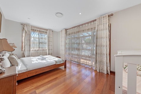Exquisite Chinese Style Garden - Accommodation Kalgoorlie 3