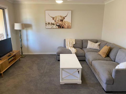 Family Favourite, Spacious 2 Bedroom Unit - Accommodation Kalgoorlie 0