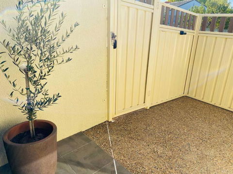 Family Favourite, Spacious 2 Bedroom Unit - Accommodation Kalgoorlie 4