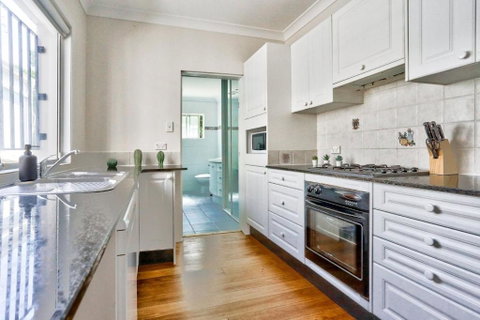 Gorgeous 2 Bedroom House Ultimo 2 E-Bikes Included - Accommodation Kalgoorlie 4