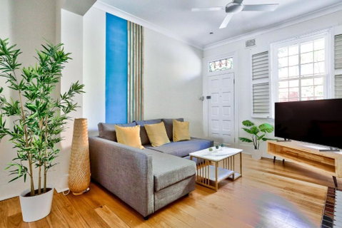 Gorgeous 2 Bedroom House Ultimo 2 E-Bikes Included - Accommodation Kalgoorlie 1