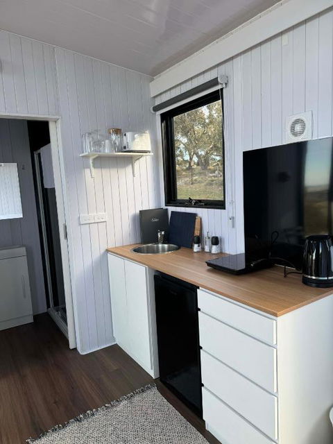 Gem On The Hill By Tiny Away - Accommodation Kalgoorlie 4