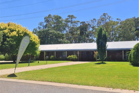 Greenways Holiday Units - Accommodation Kalgoorlie 1