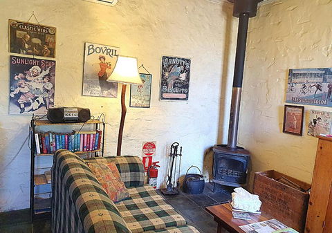 Griffiths Cottage - Accommodation Kalgoorlie 1