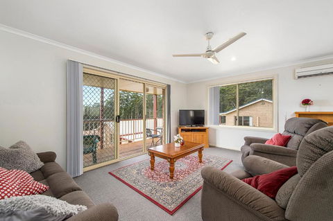 H1211 Mission Terrace Lakewood Heights Estate - Accommodation Kalgoorlie 0