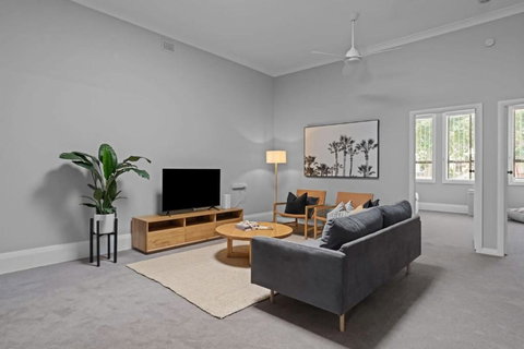 Haven On Hunter 500m To Civic Theatre - Accommodation Kalgoorlie 0