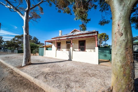 Hawker Bed And Breakfast - Accommodation Kalgoorlie 0