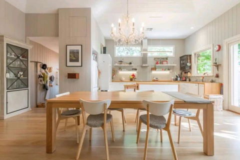 Henry Morcomb 2 Bdrm Sleeps 4 WiFi - Accommodation Kalgoorlie 1