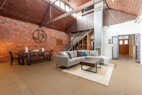 Historical Building Dating Back To 1900 - Accommodation Kalgoorlie 3