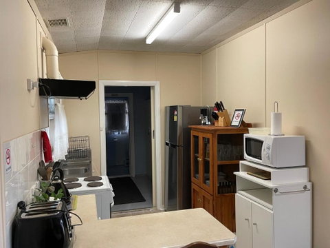 Homely Cottage - Accommodation Kalgoorlie 2