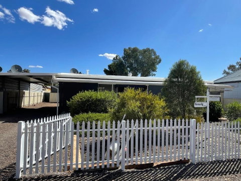 Homely Cottage - Accommodation Kalgoorlie 0