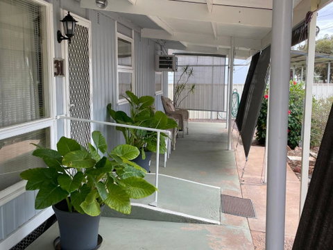 Homely Cottage - Accommodation Kalgoorlie 1
