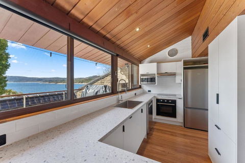 Ibis On Lake Jindabyne - Accommodation Kalgoorlie 2