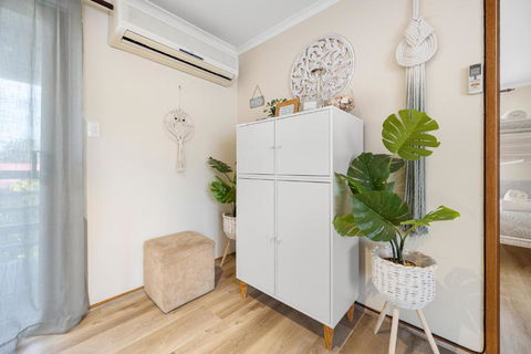 INVERLOCH Beach House - Accommodation Kalgoorlie 2