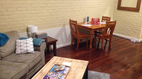 Affordable & Comfortable Apartment On Langley Park - Accommodation Kalgoorlie 0