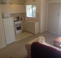 Affordable comfortable Inglewood apartmentPool - Accommodation Kalgoorlie