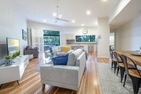 Ait Shona - Happy Place. Apt 10 Haven on the Park