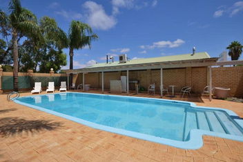 Albion Hotel with Accommodation Kalgoorlie