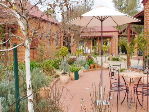 Albury Cottages - Accommodation Kalgoorlie 0