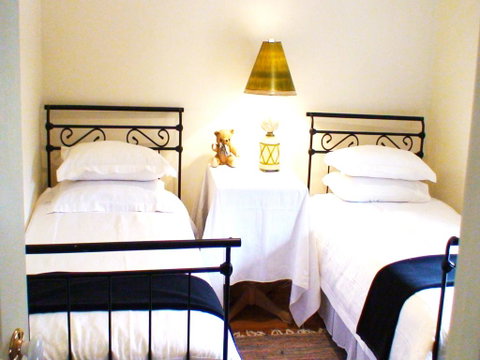 Albury Cottages - Accommodation Kalgoorlie 1