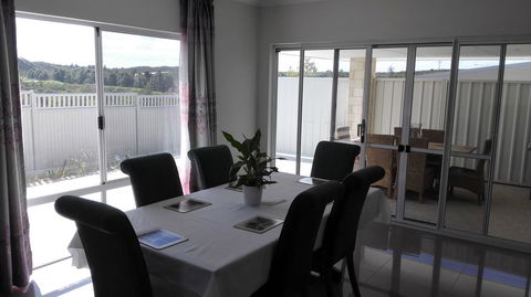 Alkimos Beach Retreat - Accommodation Kalgoorlie 1