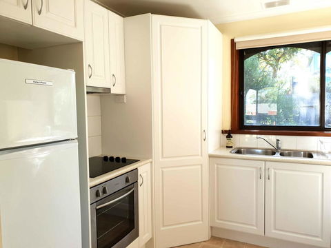 Alkira Inverloch Heights - Accommodation Kalgoorlie 3