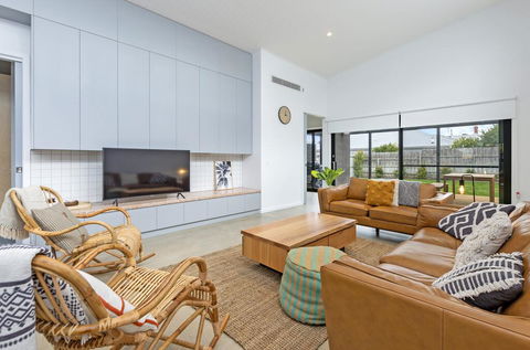 Allure On Barclay - Accommodation Kalgoorlie 0