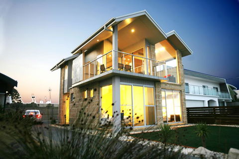 Aloha Beachfront Port Fairy - Accommodation Kalgoorlie 0
