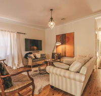 Ambrose On Byng - Central Location w/ 2 Bathroom - Accommodation Kalgoorlie