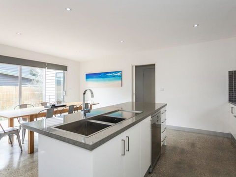 ANGLE BY THE SEA - Anglesea - Accommodation Kalgoorlie 1