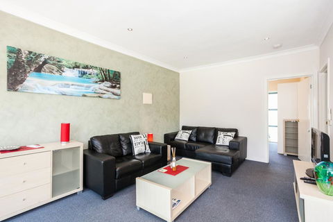 Anglesea River Apartments - 2 Bed Unit 2/4 - Accommodation Kalgoorlie 2