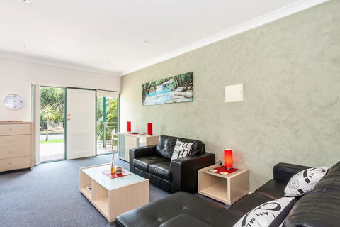 Anglesea River Apartments - 2 Bed Unit 2/4 - Accommodation Kalgoorlie 1