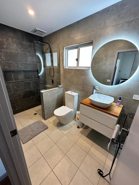 Luxury Holiday Unit 8min Walk To Town Center With Boat Parking - Accommodation Kalgoorlie 1