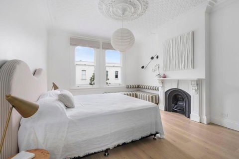 Luxury Designer Redfern House - Accommodation Kalgoorlie 3