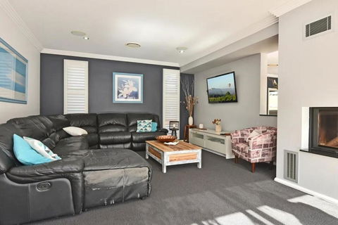 Luxury Mandalong Mansion With Pool & Spa - Accommodation Kalgoorlie 1