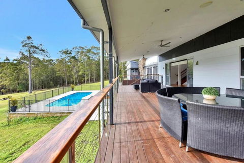 Luxury Mandalong Mansion With Pool & Spa - Accommodation Kalgoorlie 2